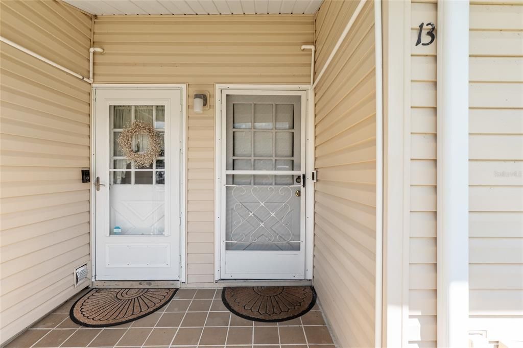 待售: $334,500 (2 贝兹, 1 浴室, 1099 平方英尺)