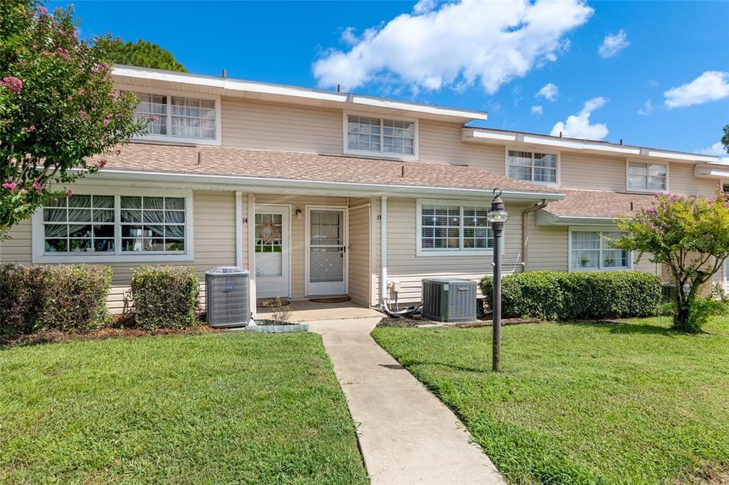 待售: $334,500 (2 贝兹, 1 浴室, 1099 平方英尺)