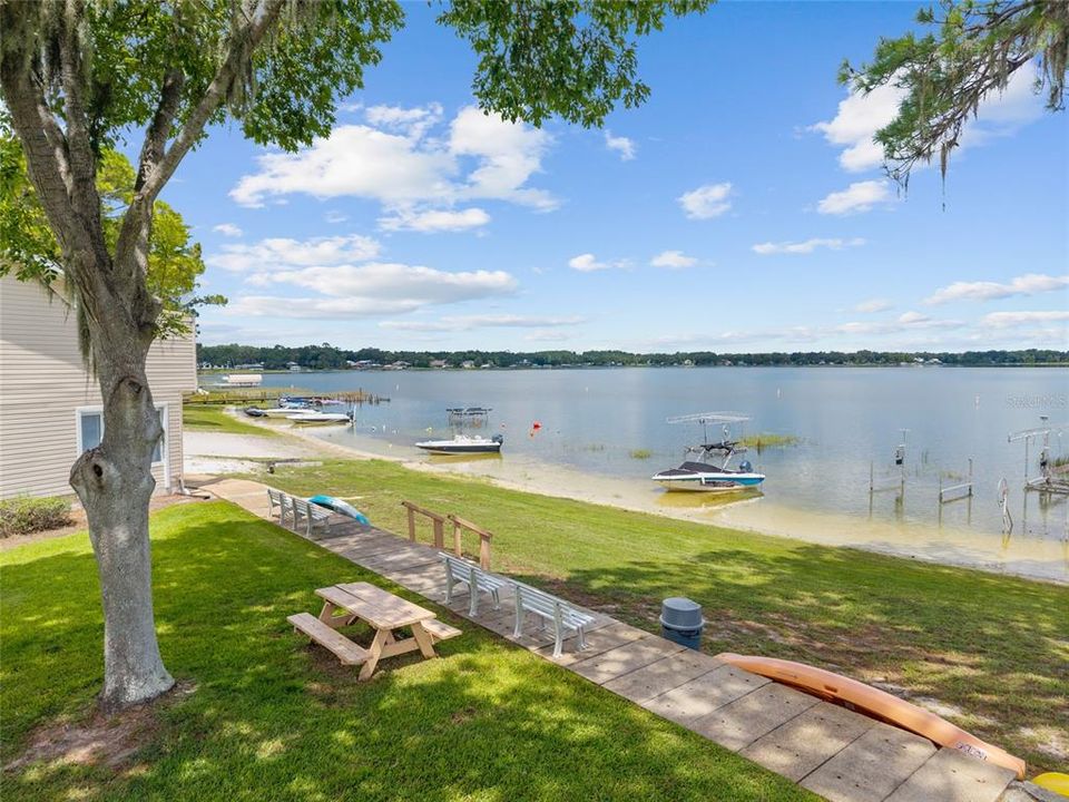 待售: $334,500 (2 贝兹, 1 浴室, 1099 平方英尺)