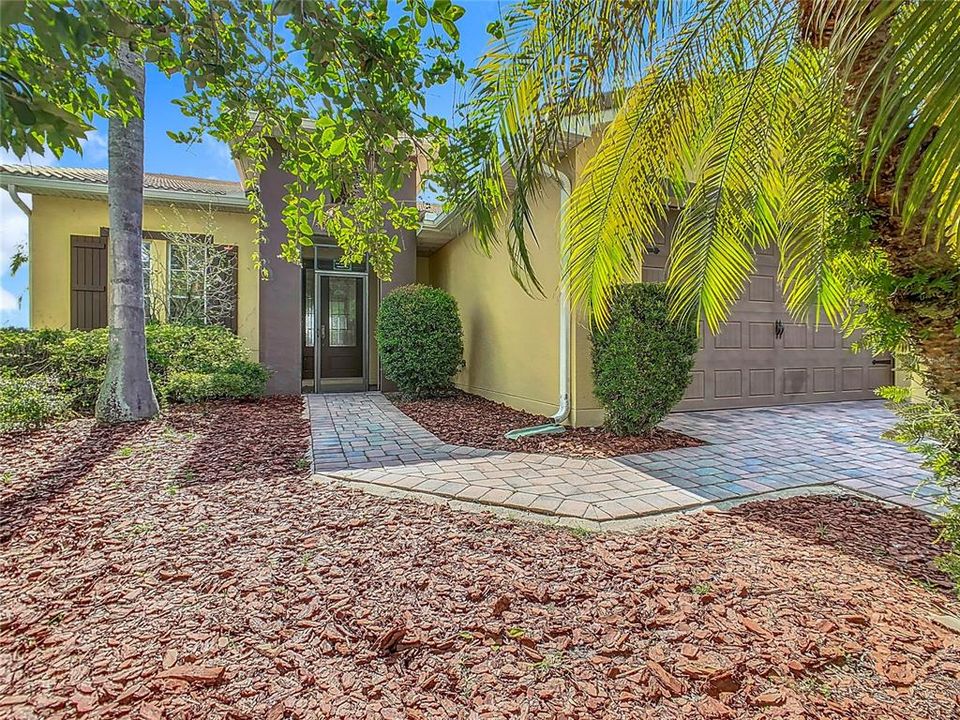 For Sale: $359,000 (3 beds, 2 baths, 2046 Square Feet)