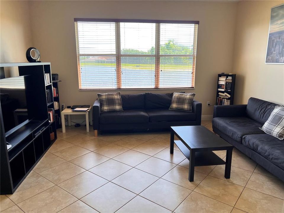 For Sale: $359,000 (3 beds, 2 baths, 2046 Square Feet)