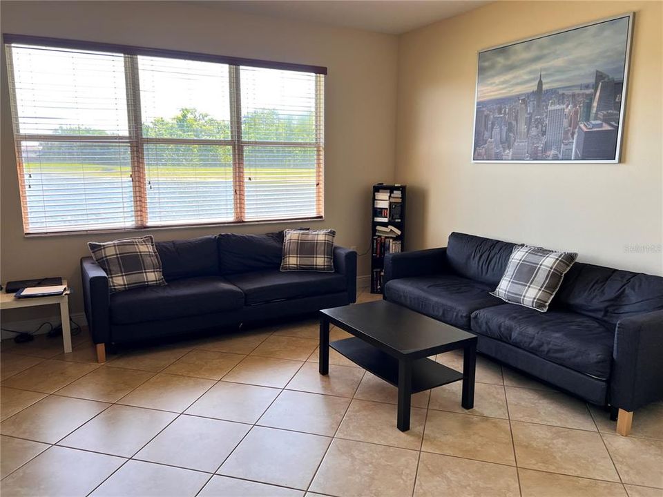 For Sale: $359,000 (3 beds, 2 baths, 2046 Square Feet)