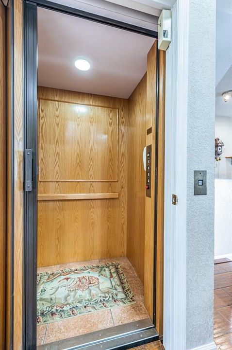 待售: $675,000 (3 贝兹, 2 浴室, 2227 平方英尺)