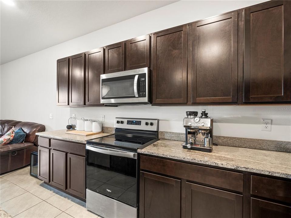 En Venta: $325,000 (3 camas, 2 baños, 1673 Pies cuadrados)