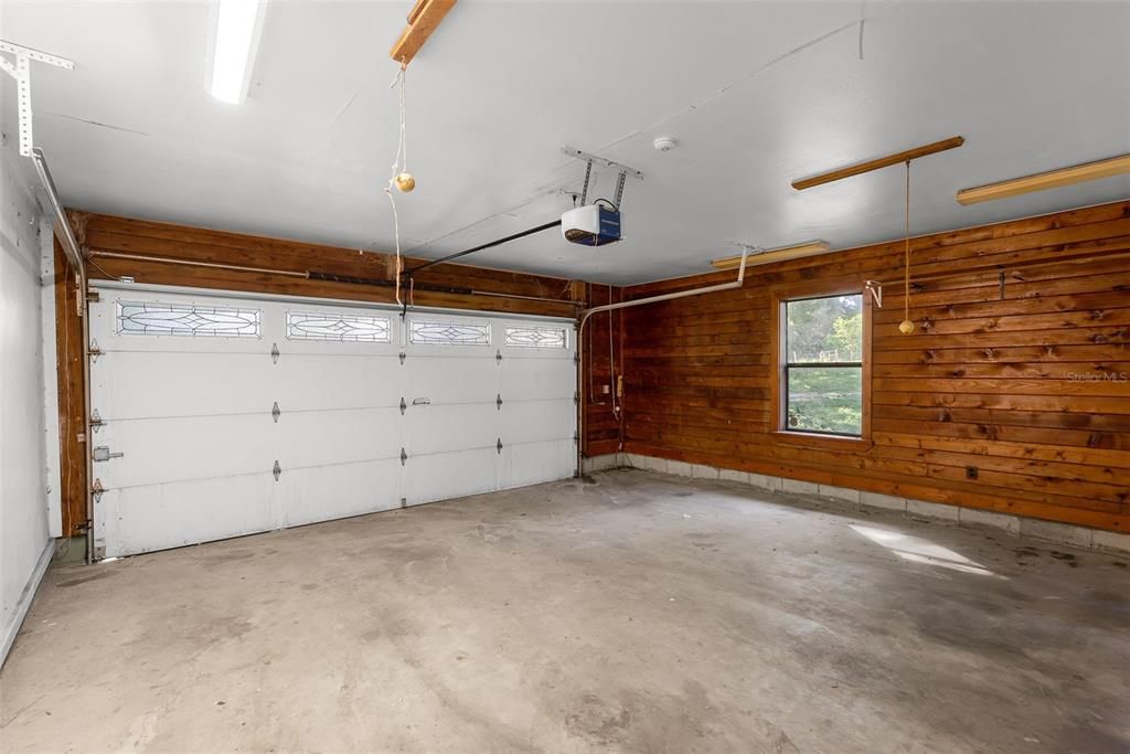 Active With Contract: $550,000 (4 beds, 2 baths, 2240 Square Feet)