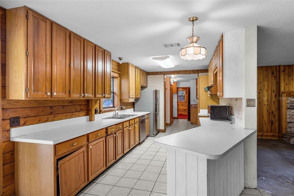 Active With Contract: $550,000 (4 beds, 2 baths, 2240 Square Feet)