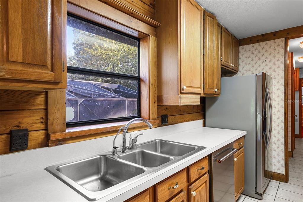 Active With Contract: $550,000 (4 beds, 2 baths, 2240 Square Feet)