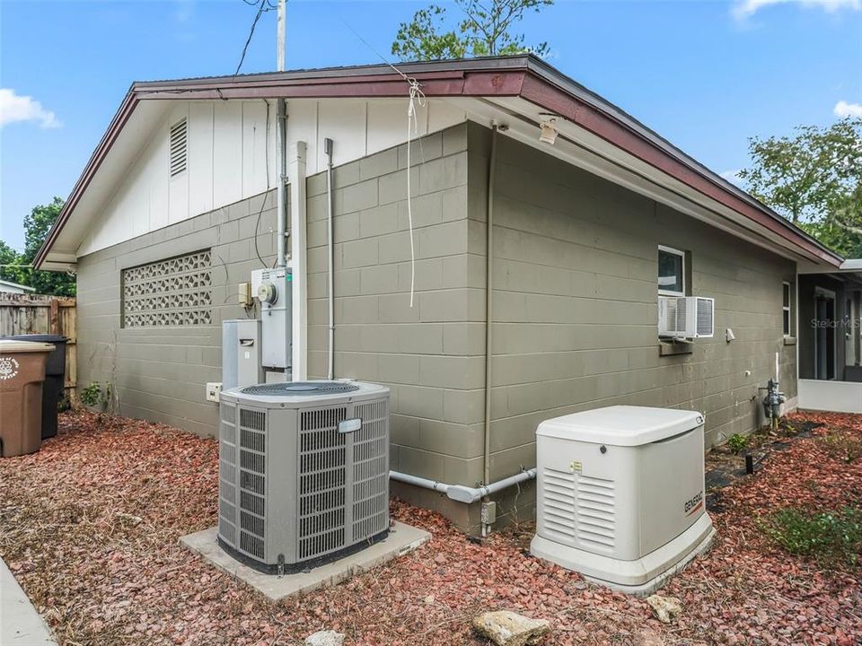 合同活跃: $324,900 (3 贝兹, 2 浴室, 1456 平方英尺)