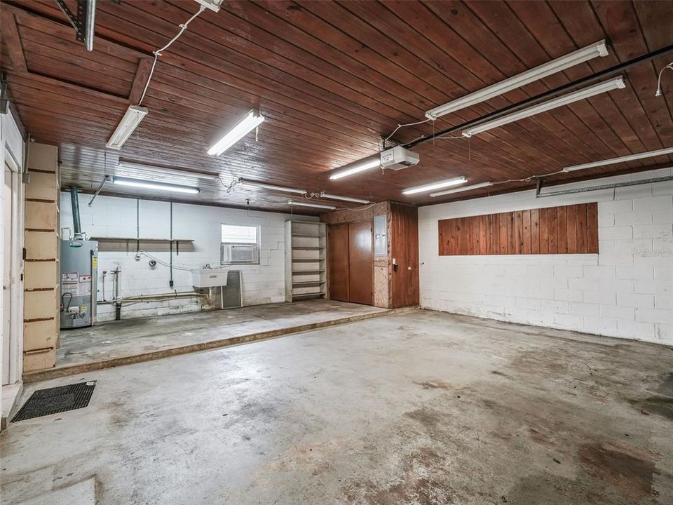 合同活跃: $324,900 (3 贝兹, 2 浴室, 1456 平方英尺)