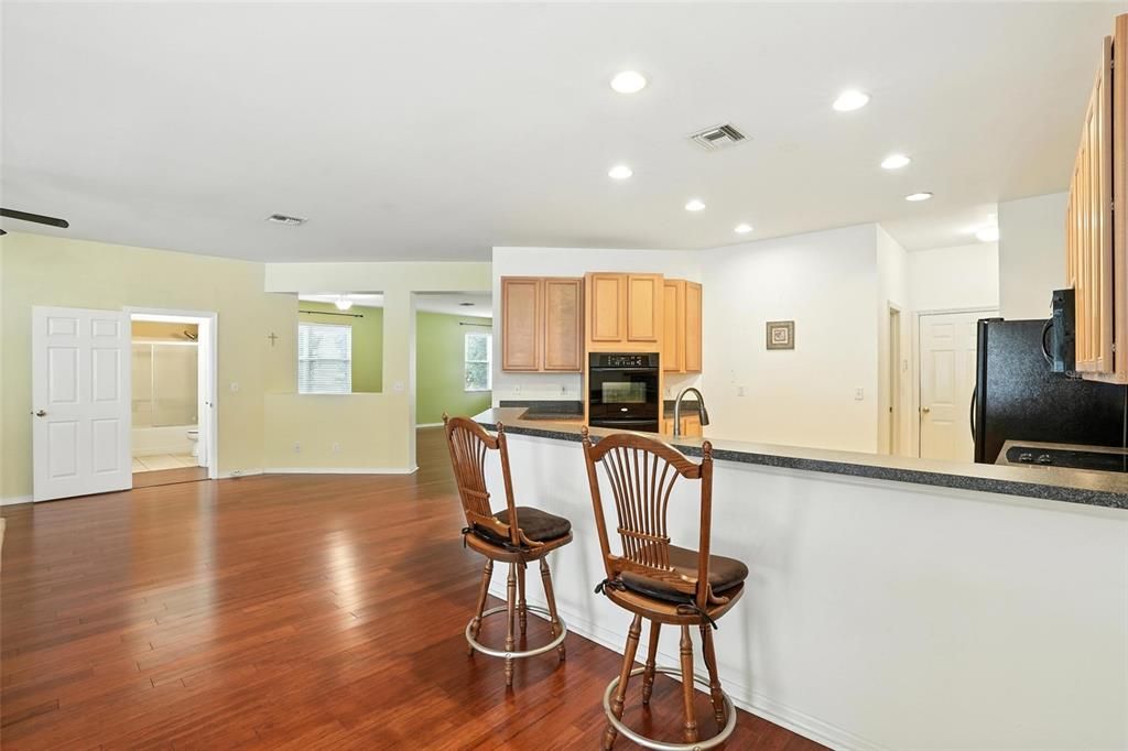 En Venta: $510,000 (4 camas, 3 baños, 3327 Pies cuadrados)