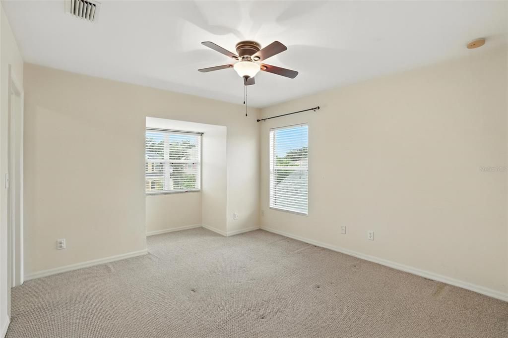 En Venta: $510,000 (4 camas, 3 baños, 3327 Pies cuadrados)