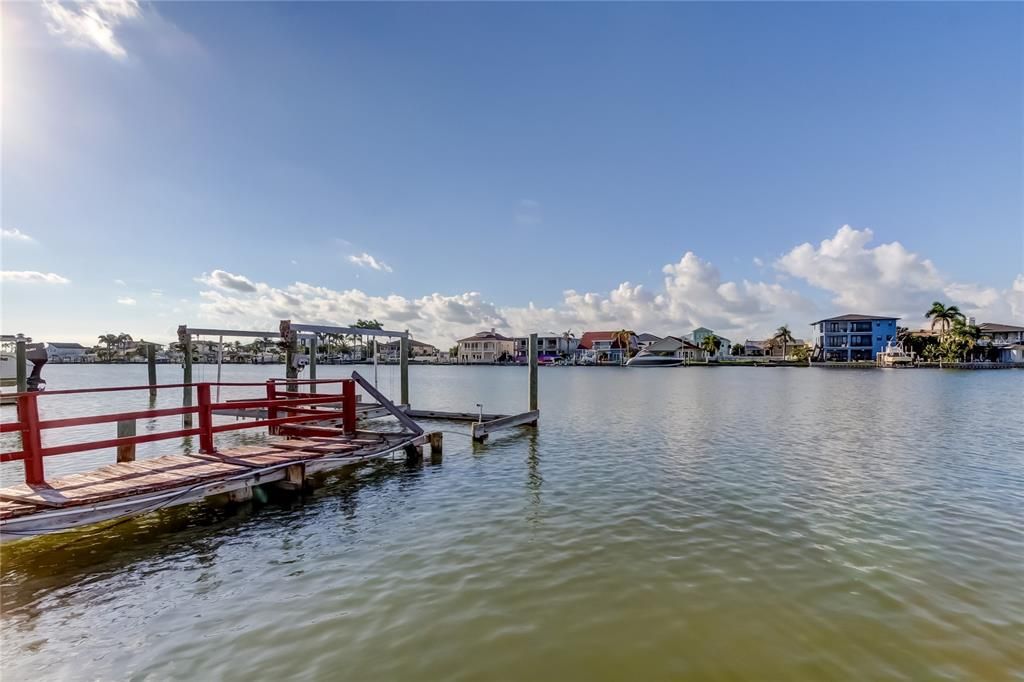 For Sale: $810,000 (3 beds, 1 baths, 1731 Square Feet)