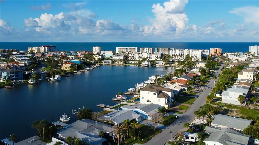 For Sale: $810,000 (3 beds, 1 baths, 1731 Square Feet)