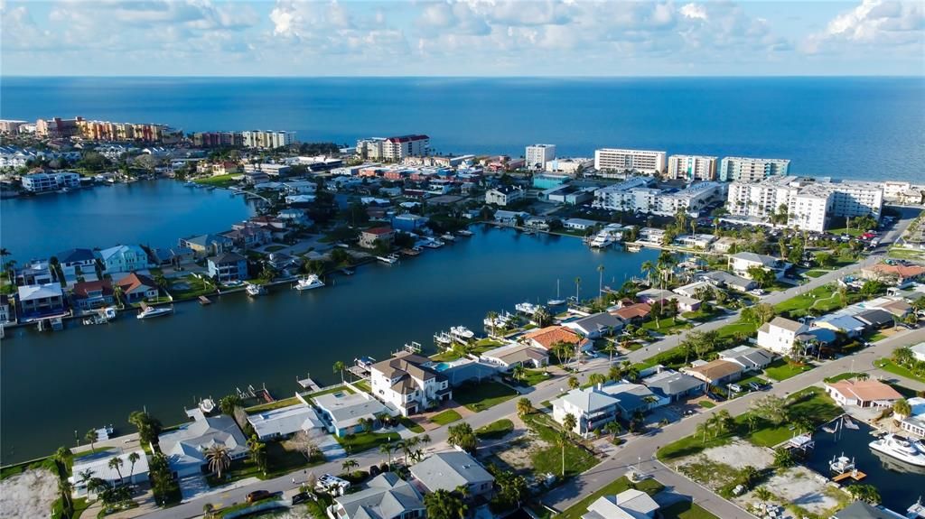 For Sale: $810,000 (3 beds, 1 baths, 1731 Square Feet)