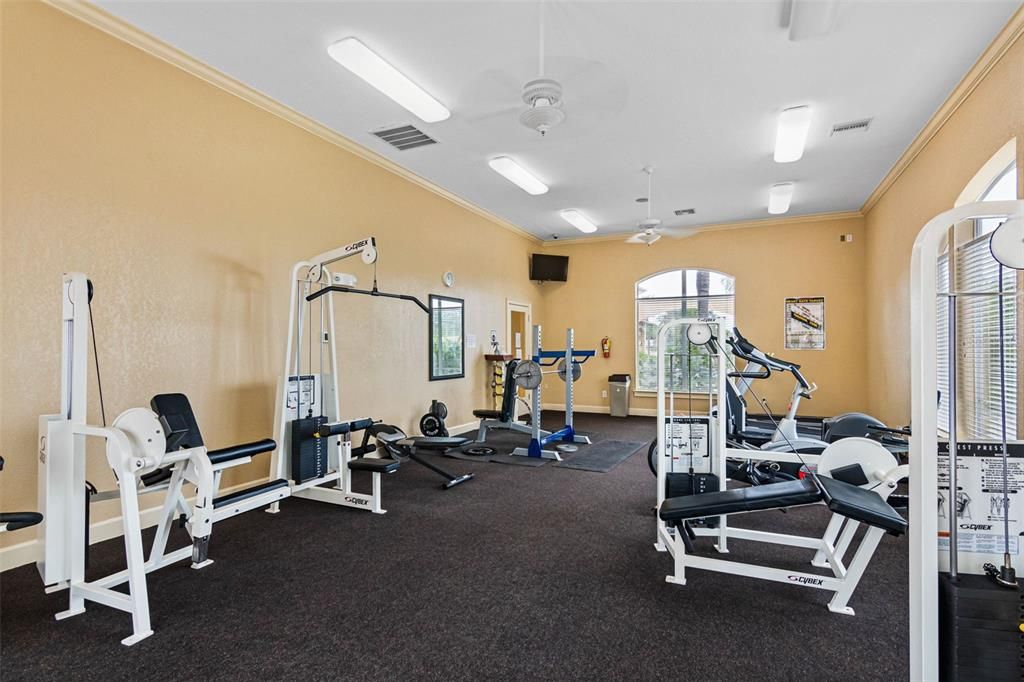 Под контрактом: $165,000 (1 спален, 1 ванн, 656 Квадратных фут)