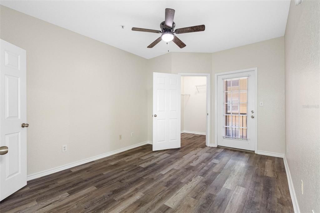 Под контрактом: $165,000 (1 спален, 1 ванн, 656 Квадратных фут)