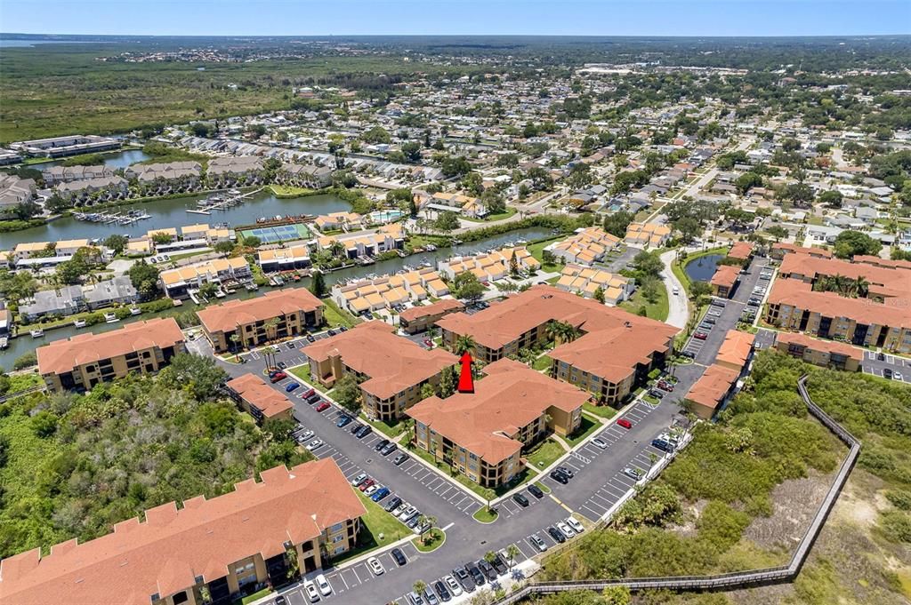 Под контрактом: $165,000 (1 спален, 1 ванн, 656 Квадратных фут)