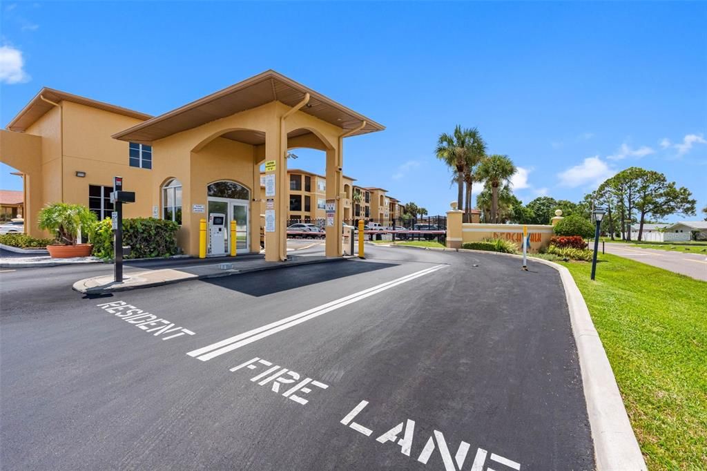 Под контрактом: $165,000 (1 спален, 1 ванн, 656 Квадратных фут)