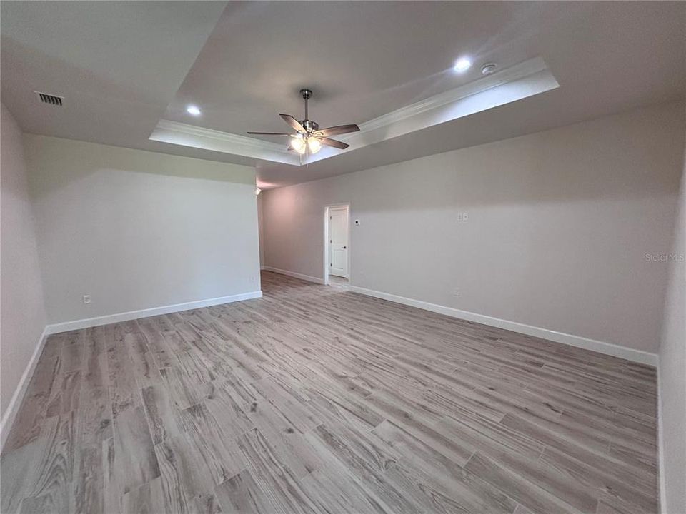For Rent: $3,000 (3 beds, 2 baths, 1806 Square Feet)