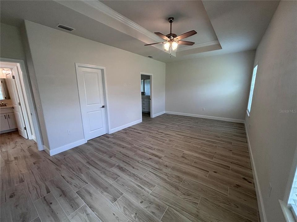 For Rent: $3,000 (3 beds, 2 baths, 1806 Square Feet)
