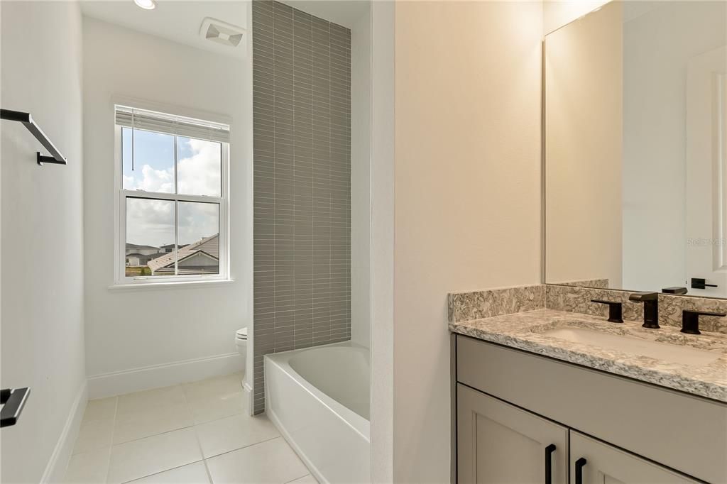 待售: $3,580,000 (6 贝兹, 6 浴室, 6672 平方英尺)