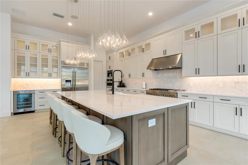 待售: $3,580,000 (6 贝兹, 6 浴室, 6672 平方英尺)