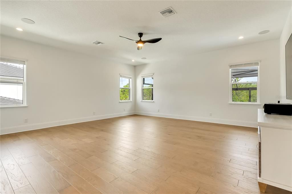 待售: $3,580,000 (6 贝兹, 6 浴室, 6672 平方英尺)