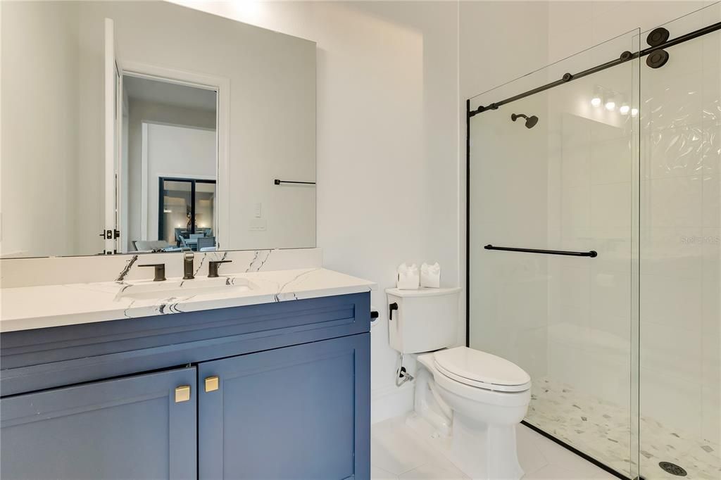 待售: $3,580,000 (6 贝兹, 6 浴室, 6672 平方英尺)