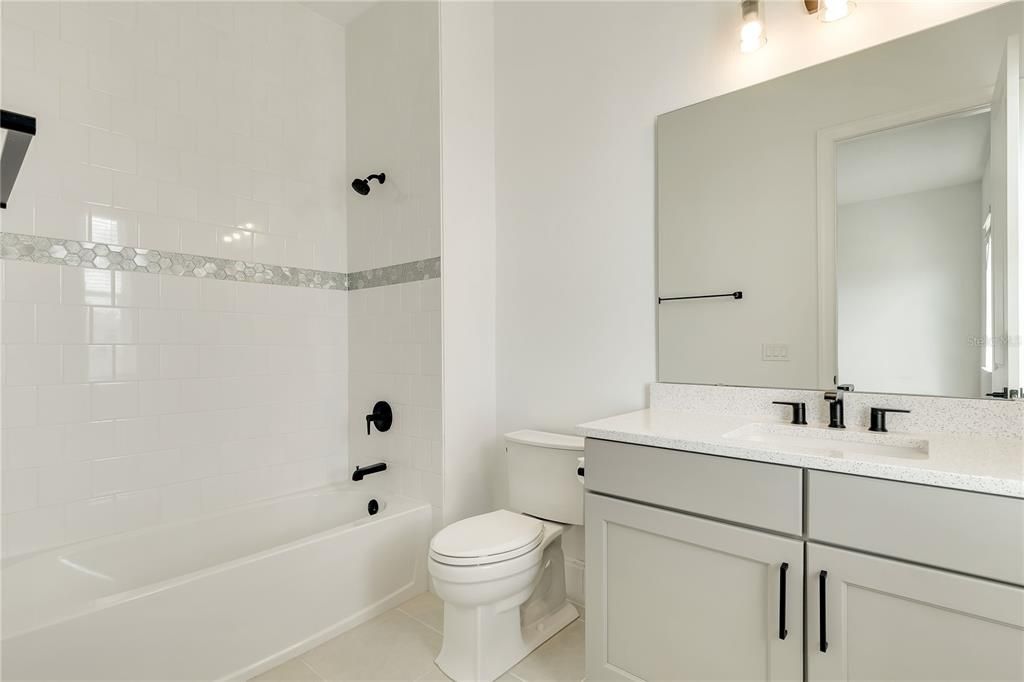 待售: $3,580,000 (6 贝兹, 6 浴室, 6672 平方英尺)