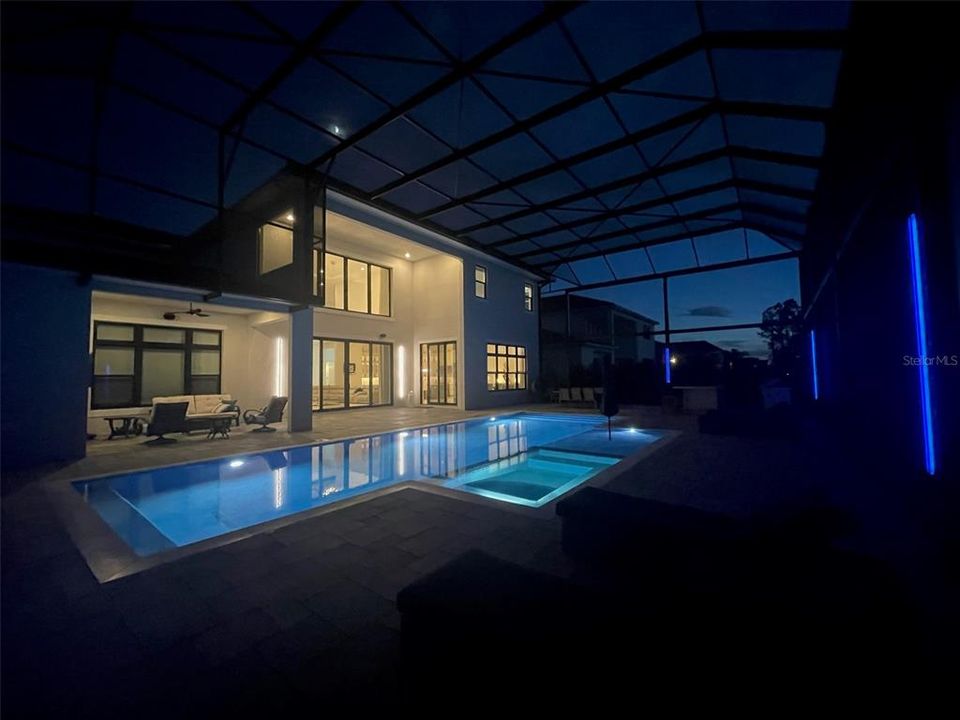 待售: $3,580,000 (6 贝兹, 6 浴室, 6672 平方英尺)