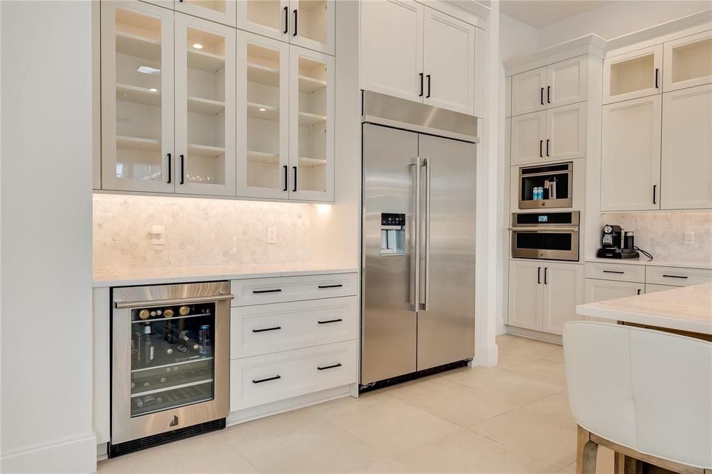 待售: $3,580,000 (6 贝兹, 6 浴室, 6672 平方英尺)