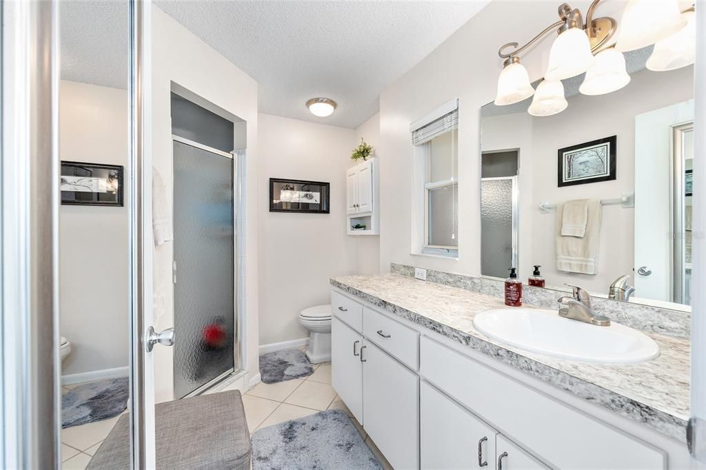 Active With Contract: $162,000 (2 beds, 2 baths, 1412 Square Feet)