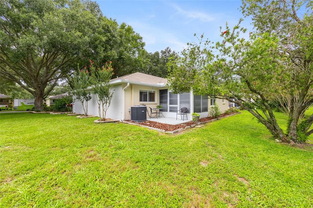 Active With Contract: $162,000 (2 beds, 2 baths, 1412 Square Feet)