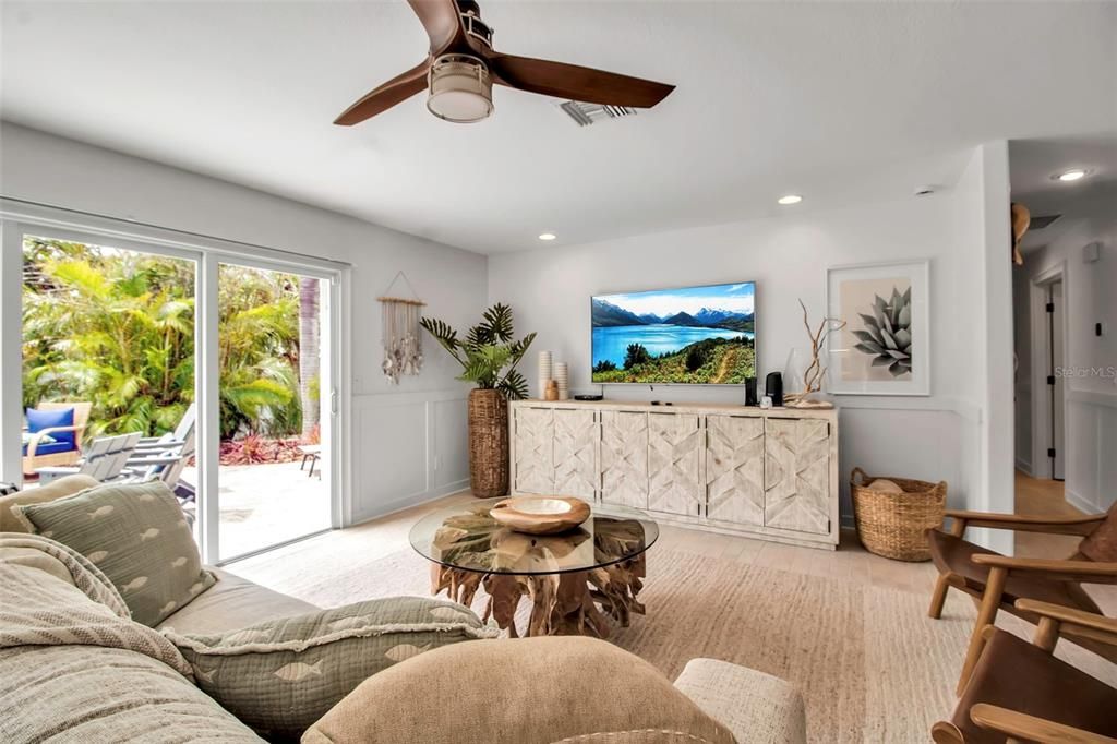For Sale: $1,600,000 (3 beds, 2 baths, 1713 Square Feet)