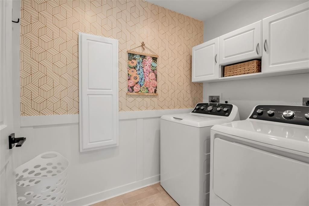 For Sale: $1,600,000 (3 beds, 2 baths, 1713 Square Feet)