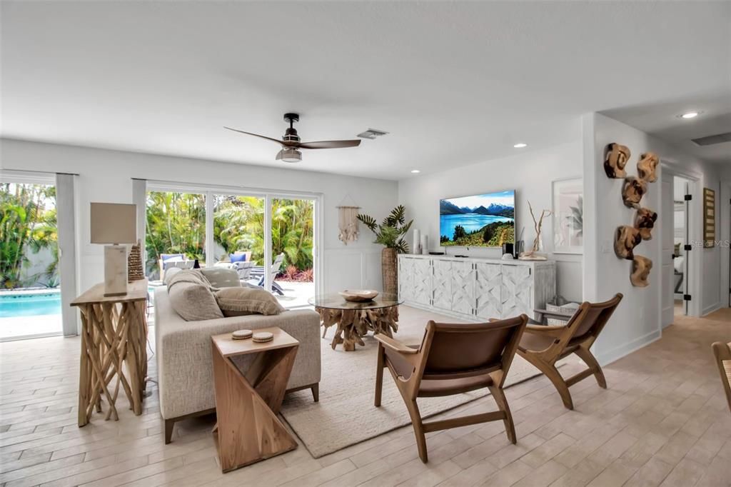 For Sale: $1,600,000 (3 beds, 2 baths, 1713 Square Feet)