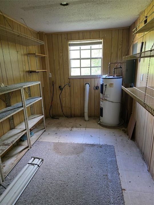 На продажу: $110,000 (3 спален, 2 ванн, 1680 Квадратных фут)