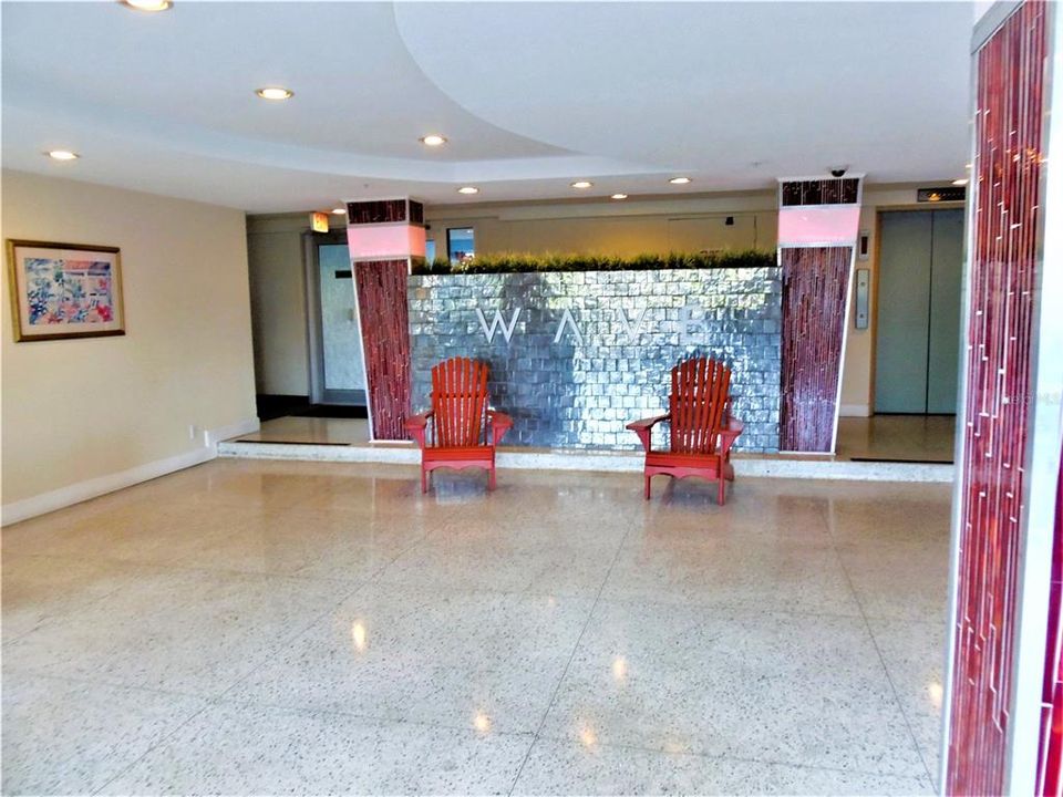 For Sale: $107,500 (2 beds, 1 baths, 887 Square Feet)