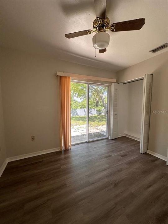 For Sale: $450,000 (3 beds, 2 baths, 816 Square Feet)