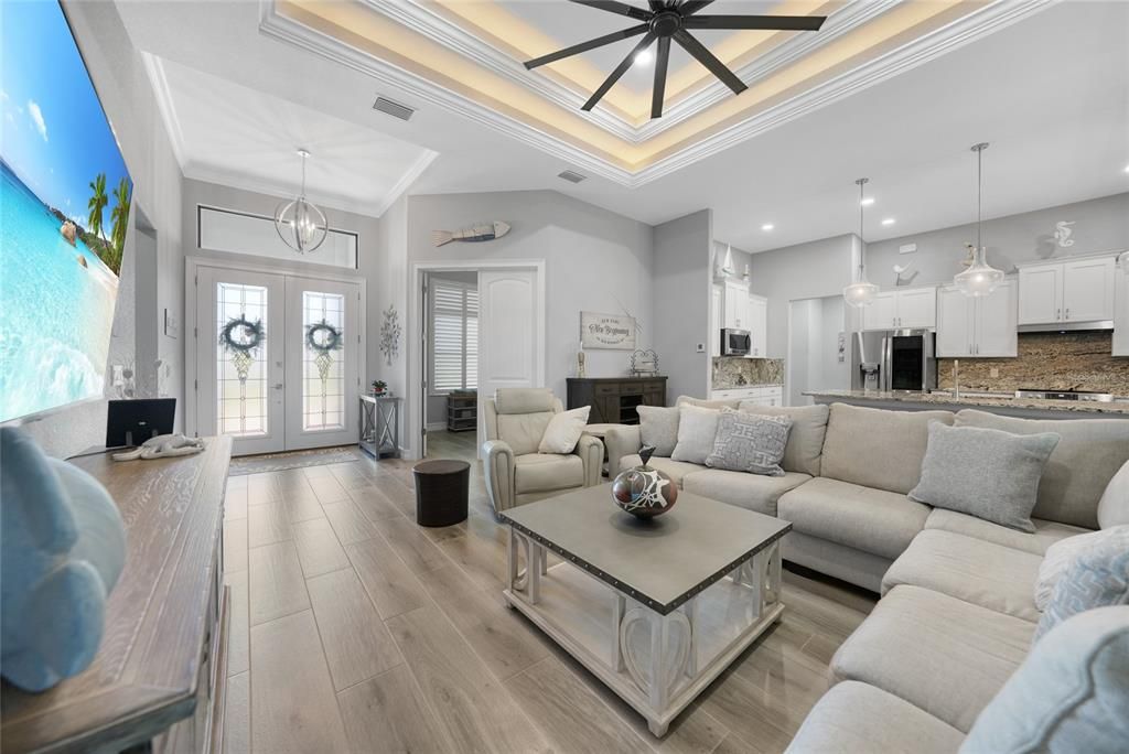 Active With Contract: $879,000 (3 beds, 2 baths, 2134 Square Feet)