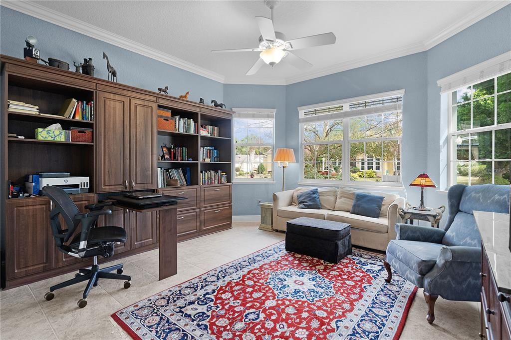 На продажу: $854,900 (3 спален, 2 ванн, 3215 Квадратных фут)