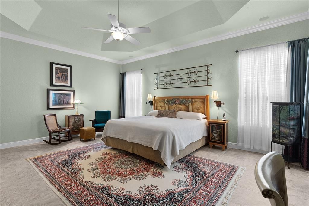 На продажу: $854,900 (3 спален, 2 ванн, 3215 Квадратных фут)