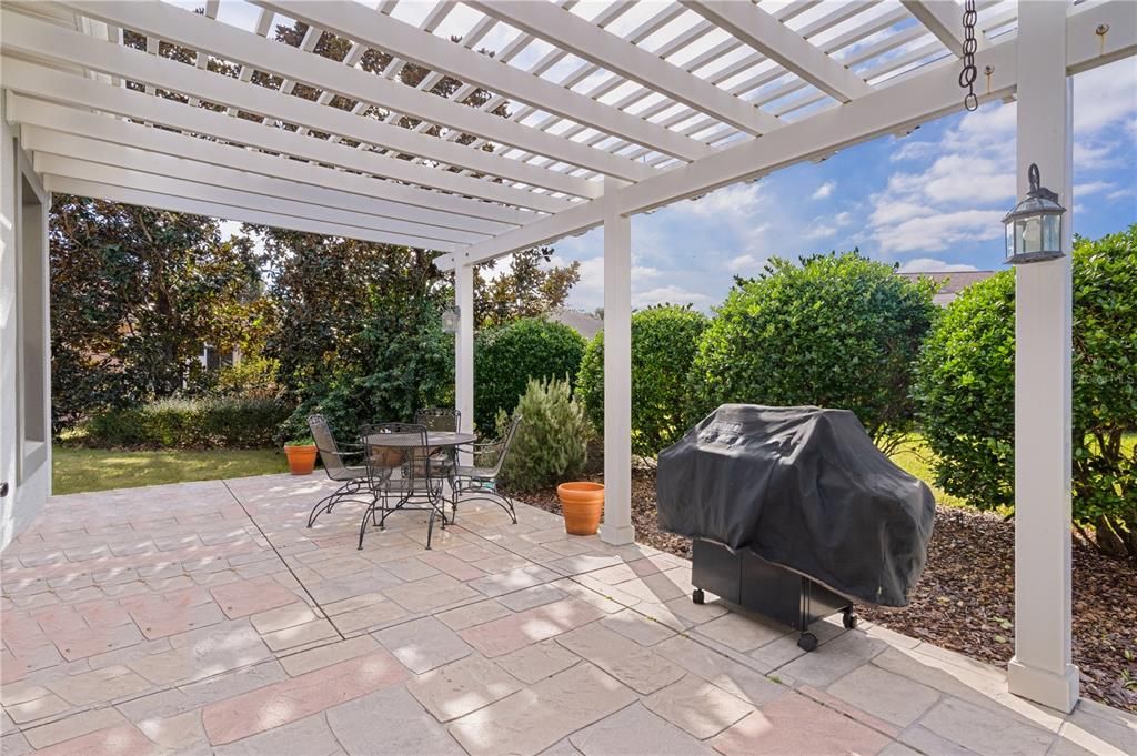 На продажу: $854,900 (3 спален, 2 ванн, 3215 Квадратных фут)