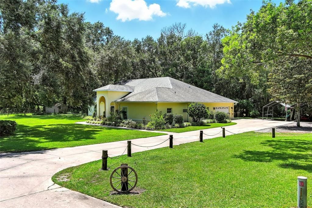 En Venta: $699,000 (4 camas, 3 baños, 3419 Pies cuadrados)