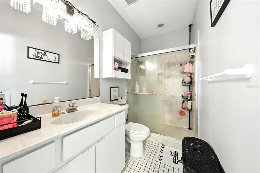 En Venta: $699,000 (4 camas, 3 baños, 3419 Pies cuadrados)