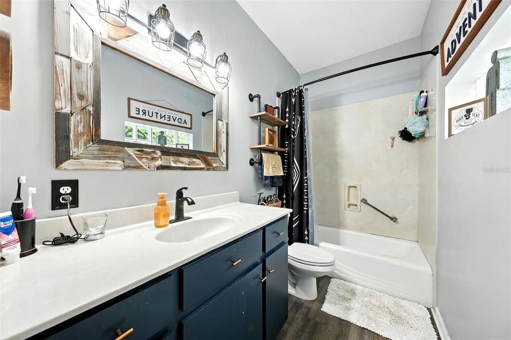 En Venta: $699,000 (4 camas, 3 baños, 3419 Pies cuadrados)