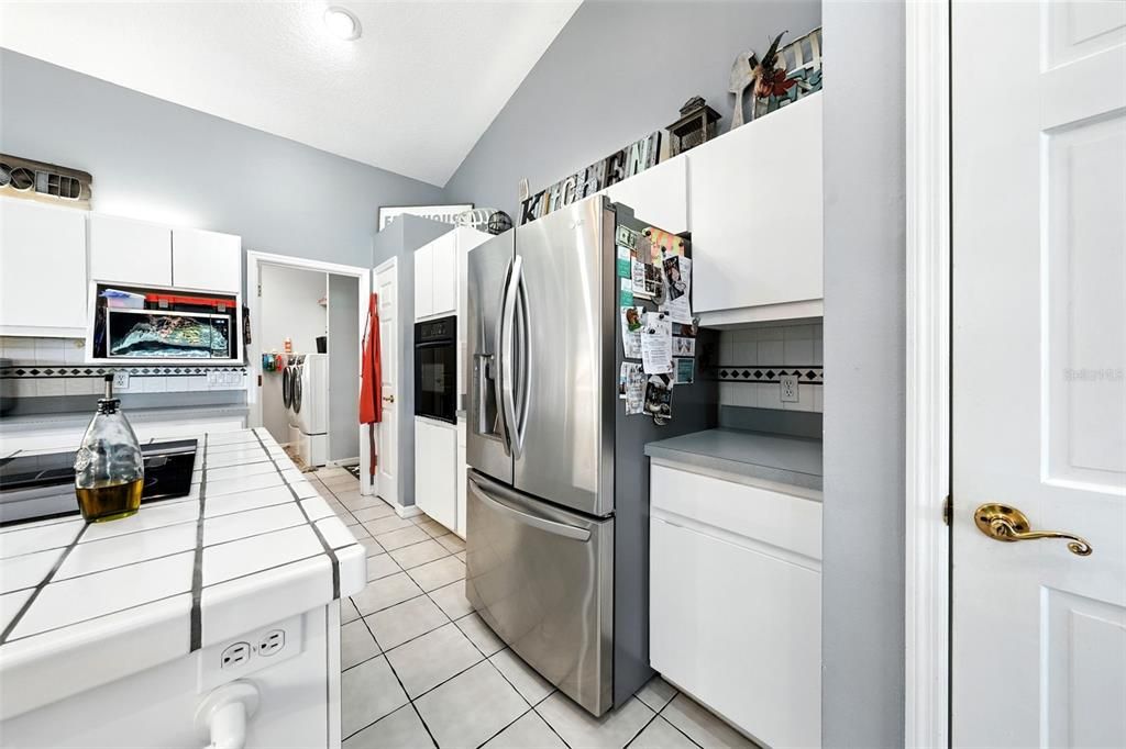 En Venta: $699,000 (4 camas, 3 baños, 3419 Pies cuadrados)