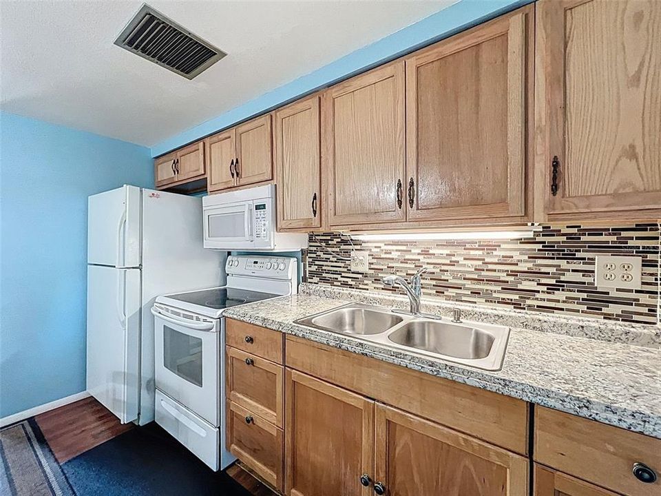 For Sale: $289,900 (3 beds, 2 baths, 1470 Square Feet)