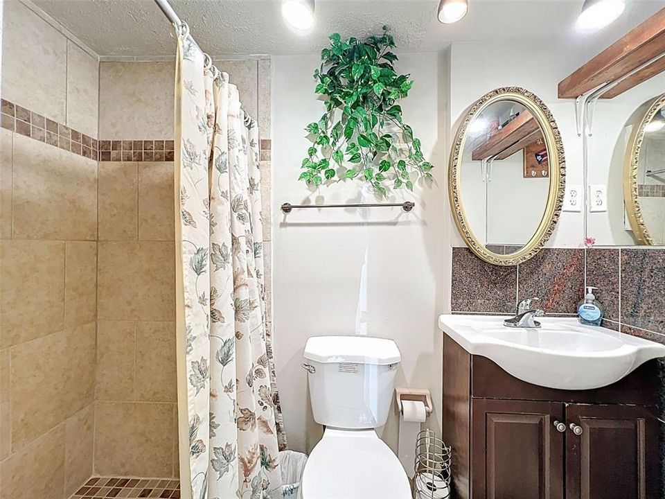 For Sale: $289,900 (3 beds, 2 baths, 1470 Square Feet)