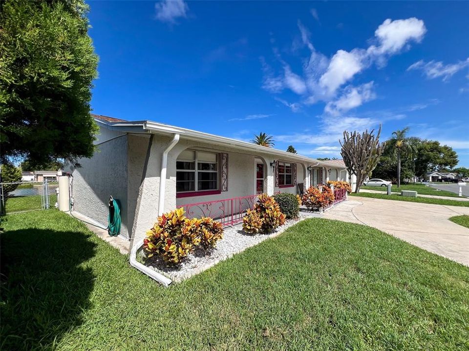 For Sale: $289,900 (3 beds, 2 baths, 1470 Square Feet)